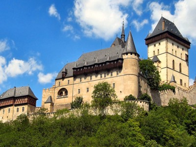 Prága, Karlovy Vary, Plzen, Karlstejn (repülővel)