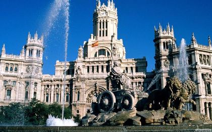MADRID - királyi pompa városa