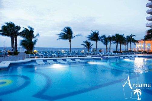Bahamák, RIU Palace Paradise Island*****