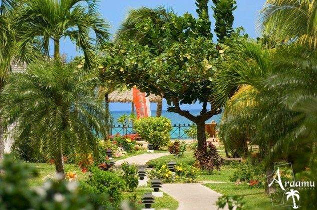 Grenada, Coyaba Beach Resort****