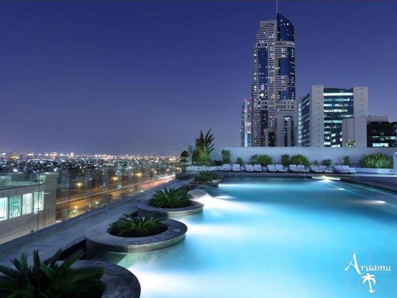 Dubai, Millennium Plaza*****