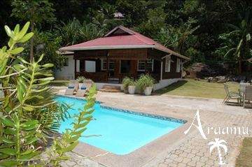 Seychelle-szigetek, Kokogrove Chalets Hotel**