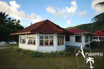 Seychelle-szigetek, Beach Villa Hotel**