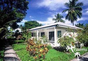 Equator Village - Gan ***